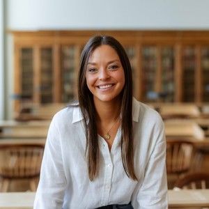 Meet your Posher, Abby